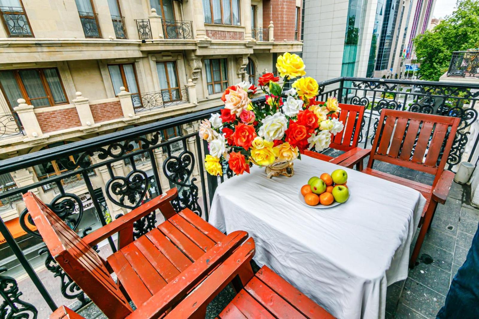 Sera Hotel Baku Exterior photo