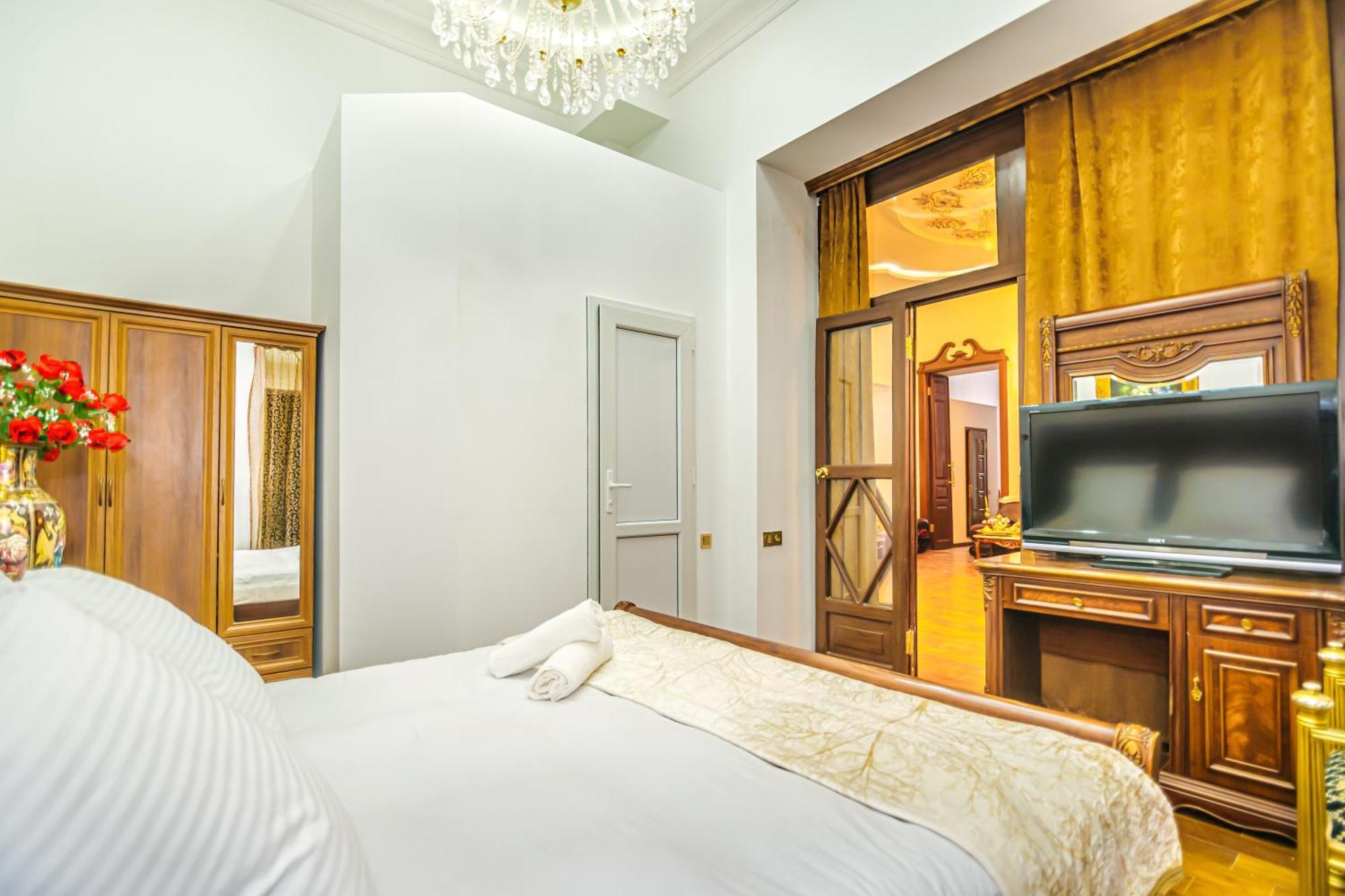Sera Hotel Baku Exterior photo